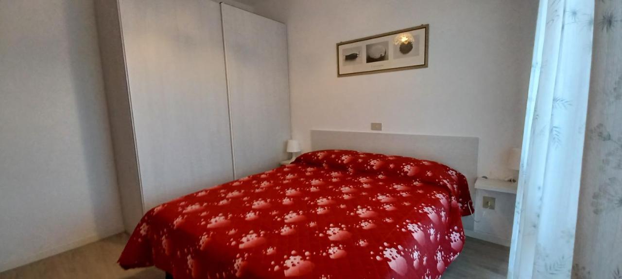 Casa Bivi - Apartments With 1 And 2 Bedrooms - Click Here For More Availabilities Lignano Sabbiadoro Exterior foto