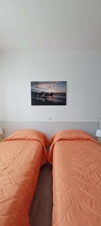 Casa Bivi - Apartments With 1 And 2 Bedrooms - Click Here For More Availabilities Lignano Sabbiadoro Exterior foto