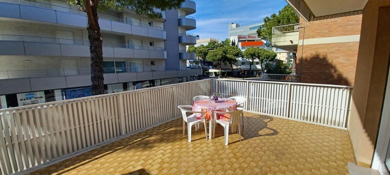 Casa Bivi - Apartments With 1 And 2 Bedrooms - Click Here For More Availabilities Lignano Sabbiadoro Exterior foto