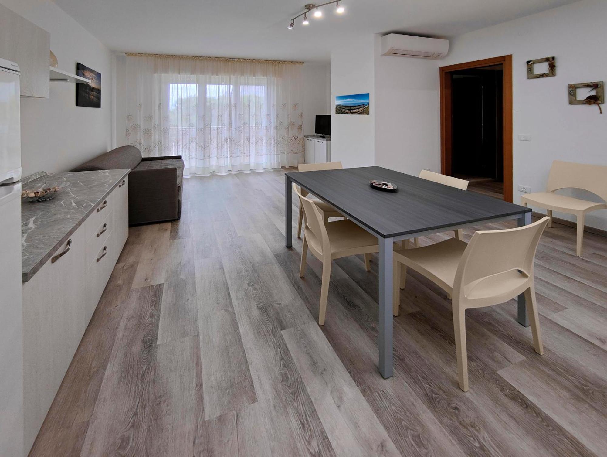 Casa Bivi - Apartments With 1 And 2 Bedrooms - Click Here For More Availabilities Lignano Sabbiadoro Exterior foto